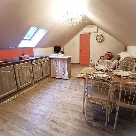 Holiday home Ha-py Cocon Campan